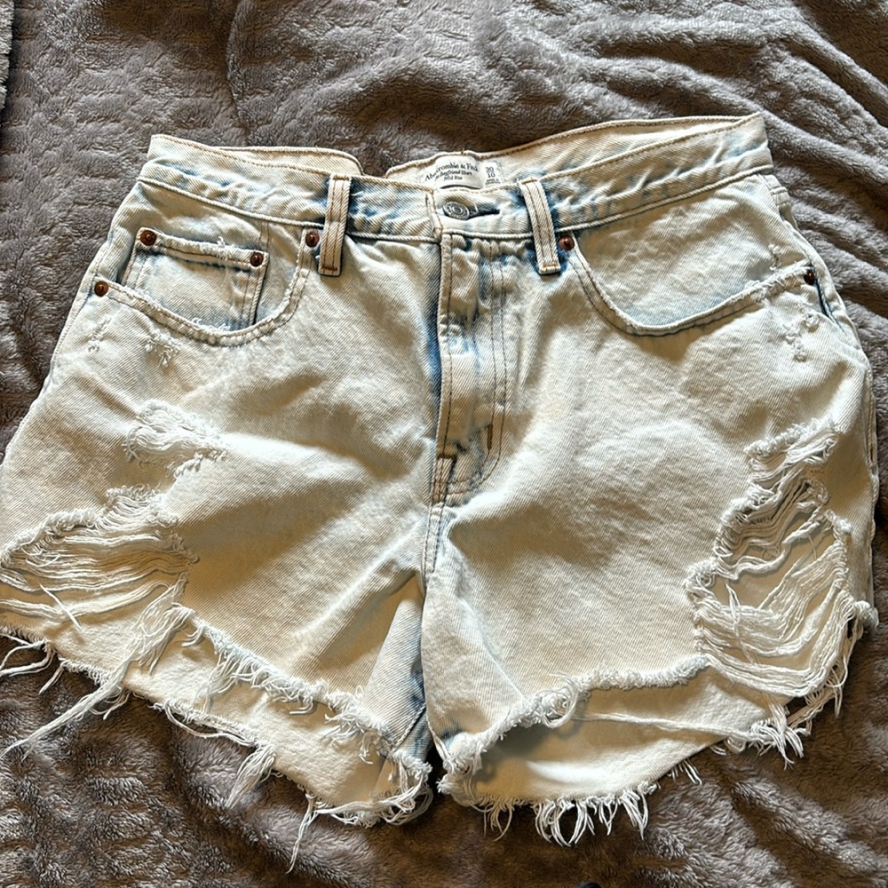 Abercrombie & Fitch Jean shorts